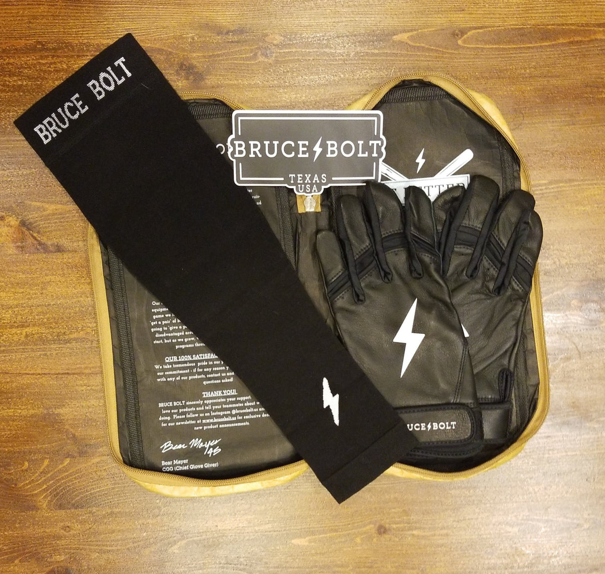 Black Arm Sleeves for Baseball, Basketball, Football, & More – BRUCE BOLT