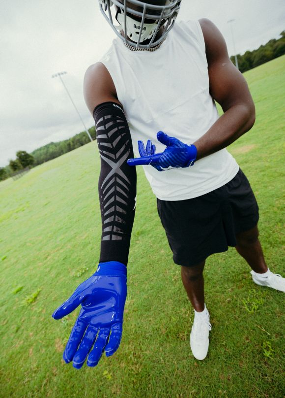 Tackified Arm Sleeves