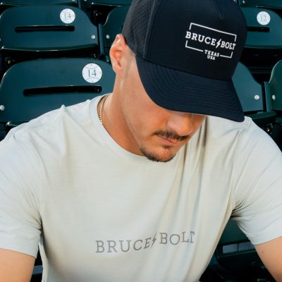 HEADWEAR & ACCESSORIES