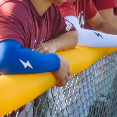 COMPRESSION SLEEVES