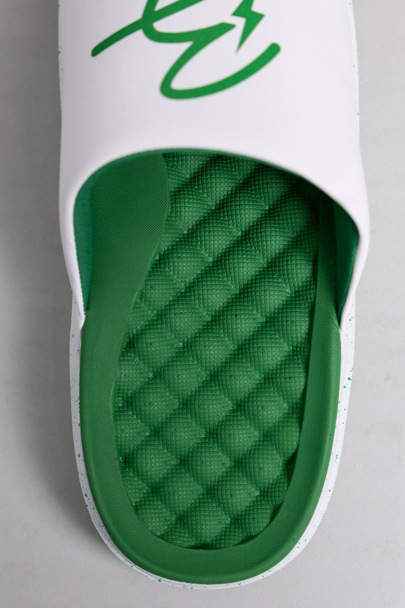 Motive Slides | Green- thumb 3